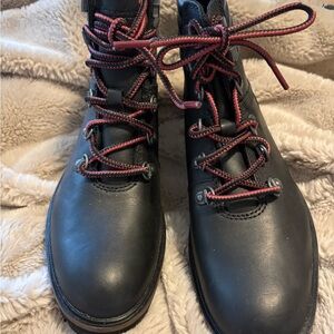 Timberland Black Lace Up Boots with Red Laces